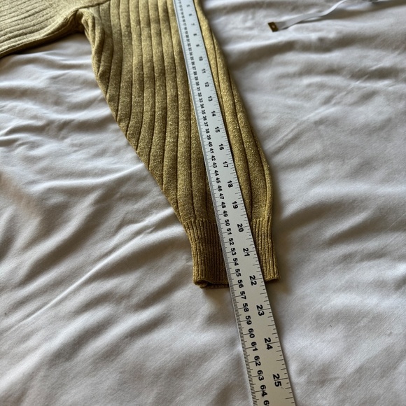Fairset Petite Vintage Golden Metallic Ribbed Button Up V-Neck Sweater Size LP - Picture 11 of 15